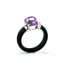 rubber ring with Amethyst Cabochone CZ